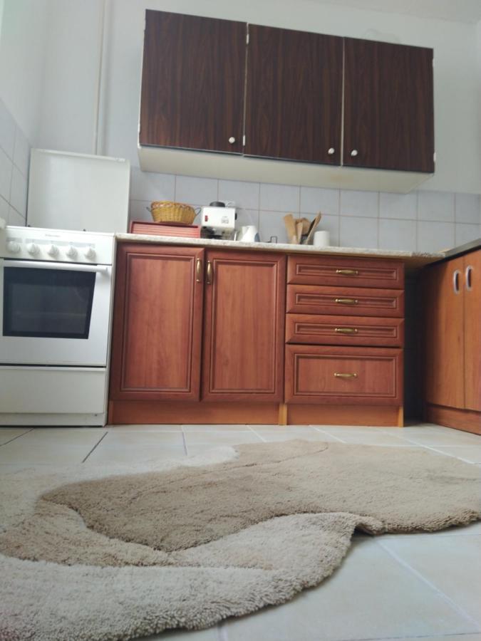 Apartment Sweet Appartman